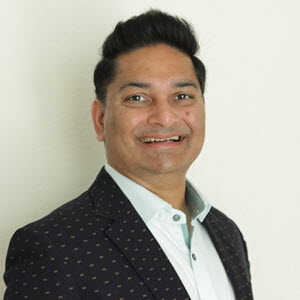 Naresh Desai.jpg